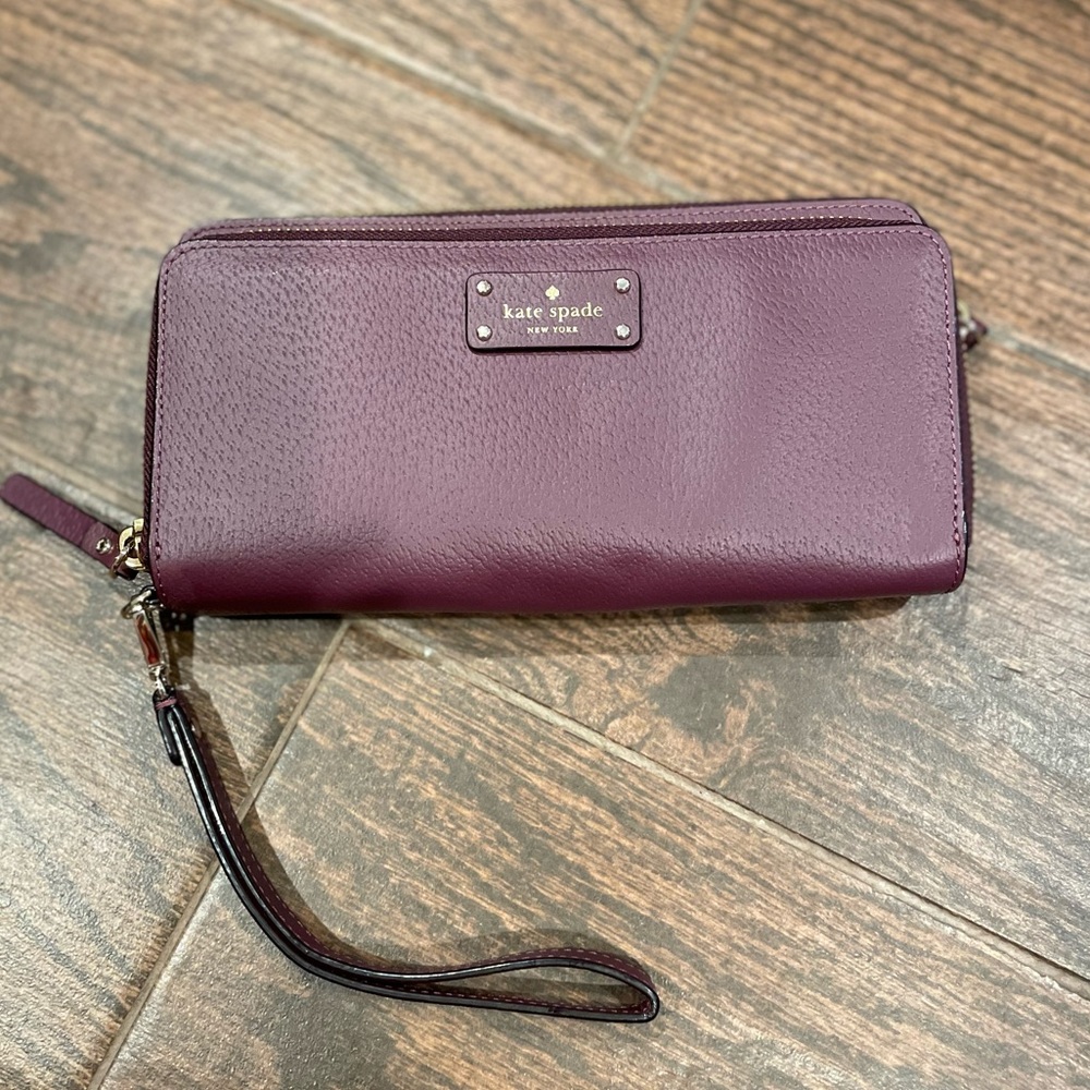 Kate Spade Wristlet Wallet